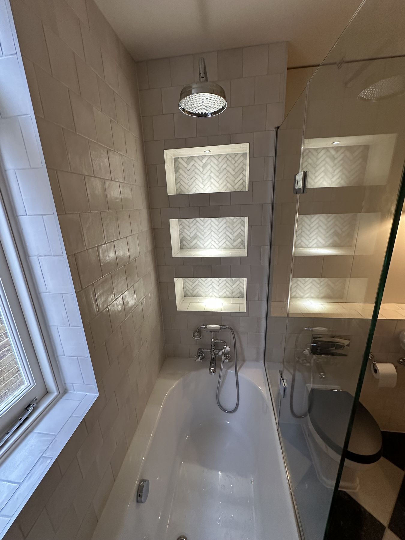Glass and finish — Checkerboard Classic — Family Bathroom, Teddington
