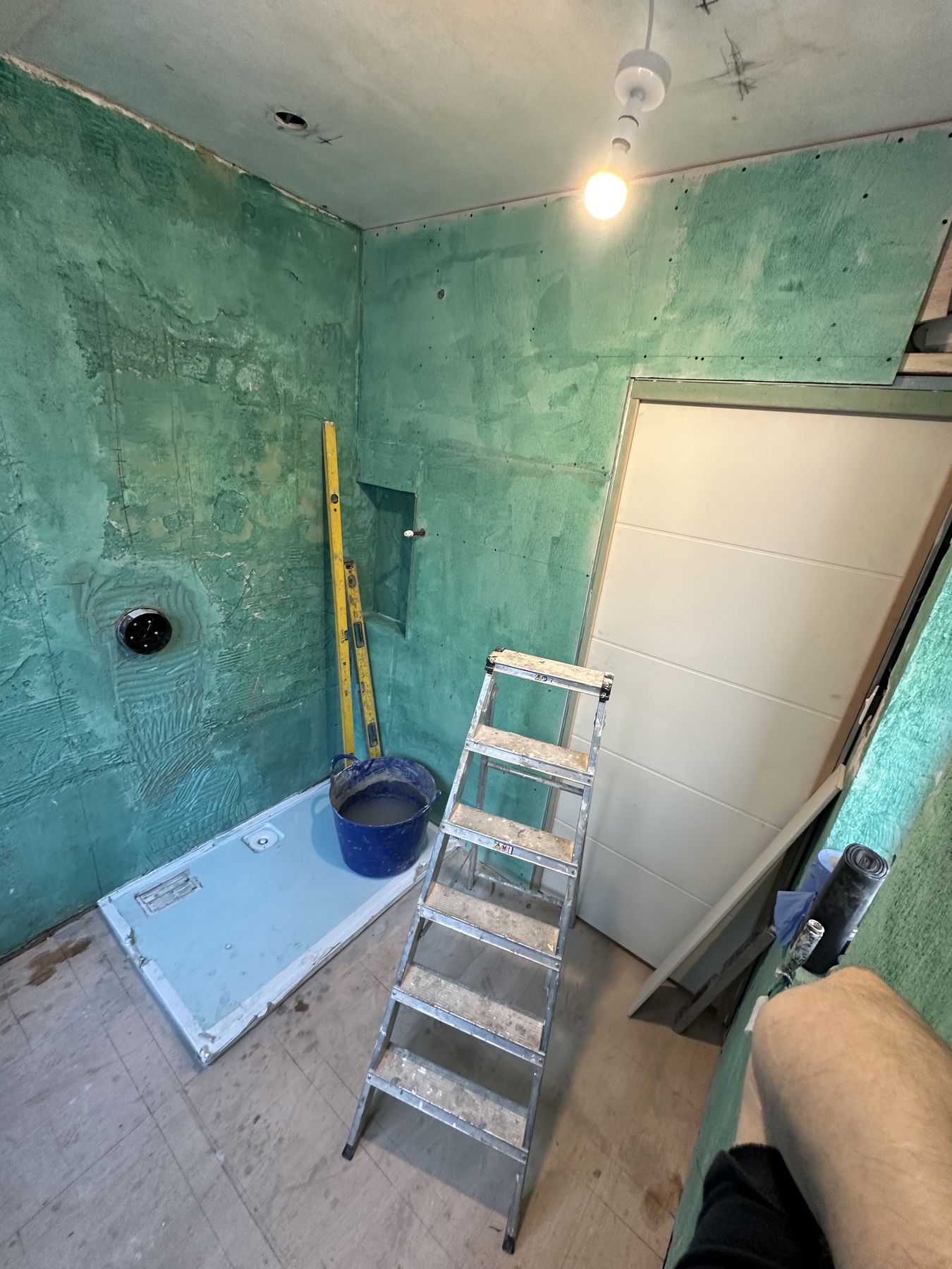 Waterproofing — Quiet Marble, Clear Glass — Bathroom, Bloomsbury