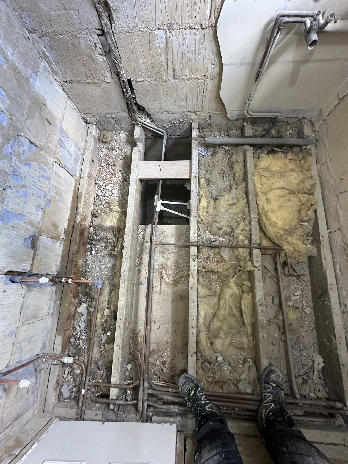 Services — Warm Stone, Black Lines — Shower Room, Putney